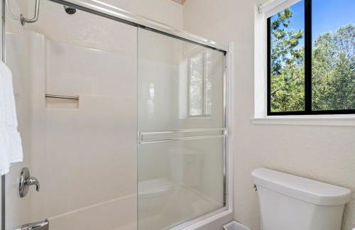 Lakefront Villa with 180 degree view private dock and boats - Foto 57