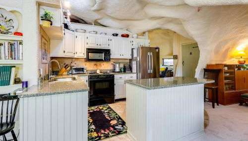 Less Than 6 Mi to Arlington Whimsical Stone Abode! - Foto 4