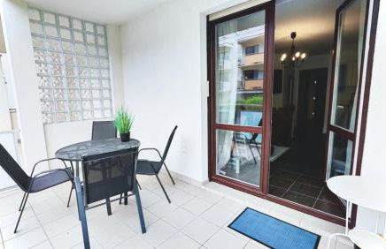 Apartament Bursztynowy Jantar 2 pokojowy z ogrodzonym tarasem przy nadmorskim lesie - Foto 4