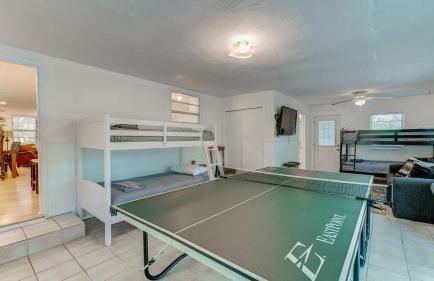 Owl Hoot Lake Retreat- Dock, beach & wooded haven! - Foto 39