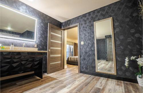 2100 SqFt Penthouse Suite W/ Strip Views! POOL GYM - Foto 52