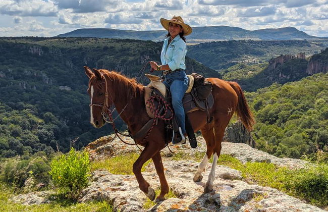 Reiten mit köstlichem typischem Mittagessen – Halbtagestour - Foto 2