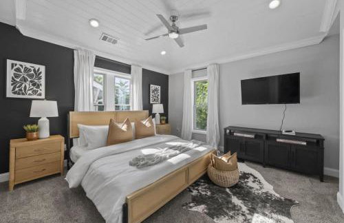 Hanford House w Hot Tub,Sauna,Bar - Photo 5