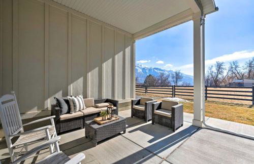 Modern Farmhouse with Patio, Grill and Mtn Views! - Foto 24