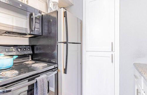 Central 1BR King Bed Suites, Close to Downtown & Domain - Foto 8