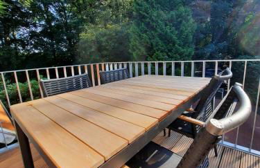 Nature Escape Apartment With Private Lake - Photo 15