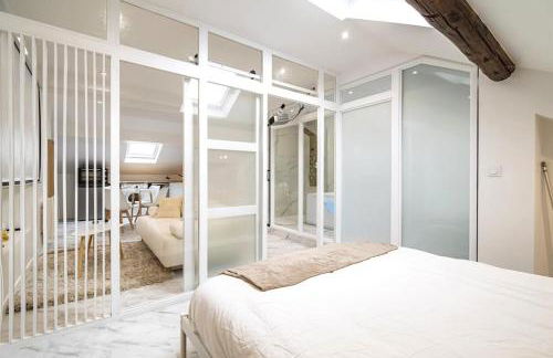 Suite Balnéo hydromassage et rétroprojecteur - Foto 16