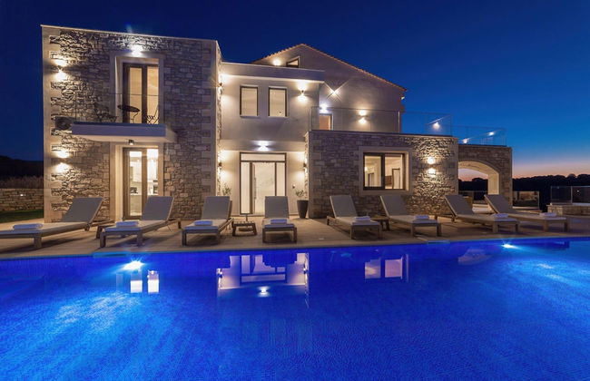 Grand Resort Villa in Eleftherna - Photo 52