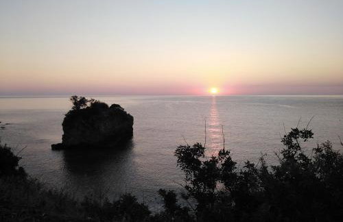 Kamari Beach guest house - Photo 20