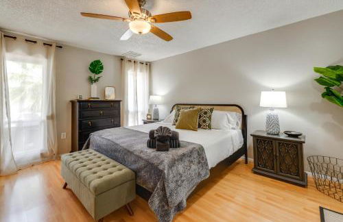 Walk to Golf Club Sun City Home with Private Pool! - Foto 14