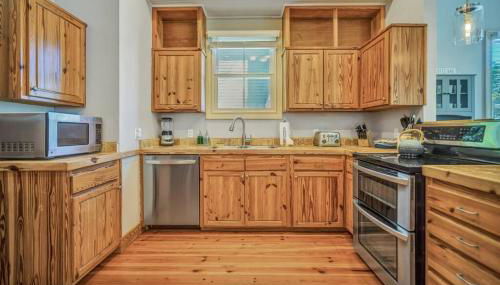 The Bluffton Village Home - 5 BR in Old Town w Carriage Home - Foto 5