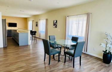 New Home Near Legoland and Disney Sleeps 12 - Foto 16