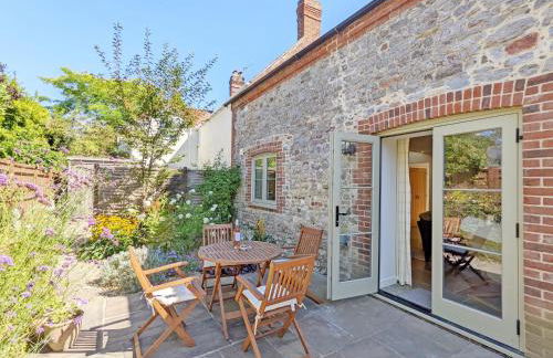 Hearnesbrook Barn , Emsworth - Photo 1