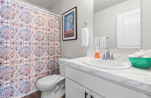 Stay with Style in this Townhome - Photo 30