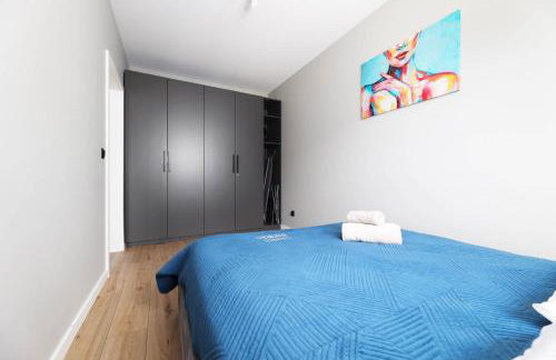 Apartament Wesoła by Stay&Rest - nowoczesność w centrum z balkonem - Photo 10