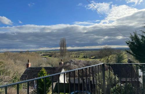 Stunning Hillside House - Foto 28