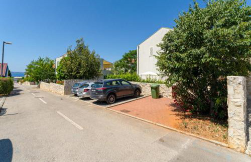 Luxury two-floor apartment in Petrčane with garden and pool - Foto 25