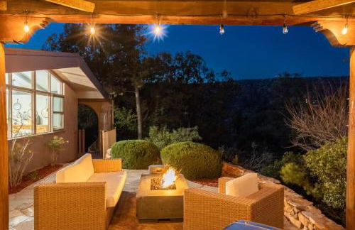 Red Rock Retreat with Hot Tub & New Pool Coming late March - Foto 16