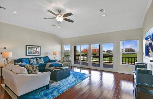 Dancing with Waves Beach House with 3 bedrooms and 2 baths - Foto 1