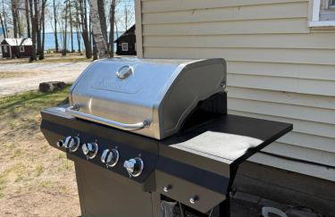 Charming Long Lake Cottage-Hot Tub-Pet Friendly-Near Alpena - Photo 19