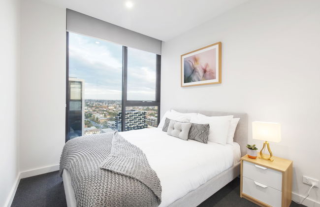 Ocean Views St Kilda Apartment by Ready Set Host - Foto 5