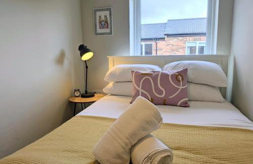 Compton Apartment with free parking - Photo 26