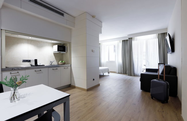 Aparthotel Mariano Cubi Barcelona - Photo 40