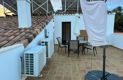 Casa Topacio, 3 bedrooms and 3 bathrooms in quiet street - Photo 47