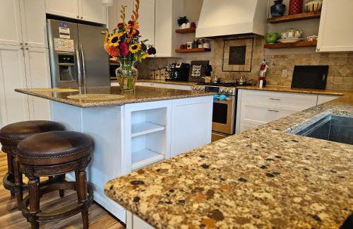 Heated Pool l Indoor Jacuzzi Tubs I Arcade l Outdoor Hot Tub - Foto 19