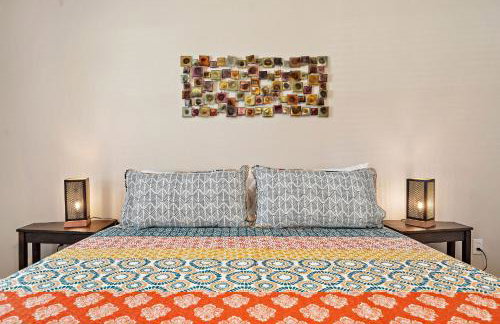 with Arcade and Covered Patio Sleep 9 in this 4 Bedroom 2 Bath Home 5 star host Deer Park TX - Foto 24