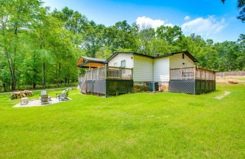 Riverfront Royal Home with Hot Tub and Fire Pits! - Foto 28