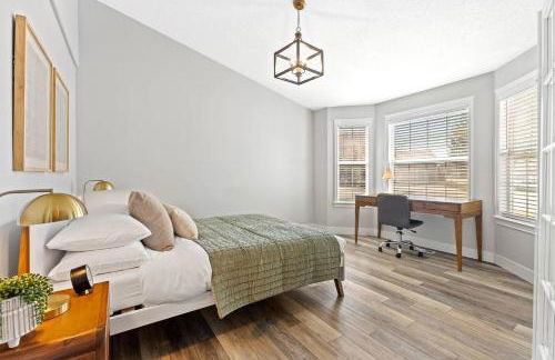 NEW! Executive Home | 1K 3Q | 3 Desks | 600+ WiFi - Foto 33