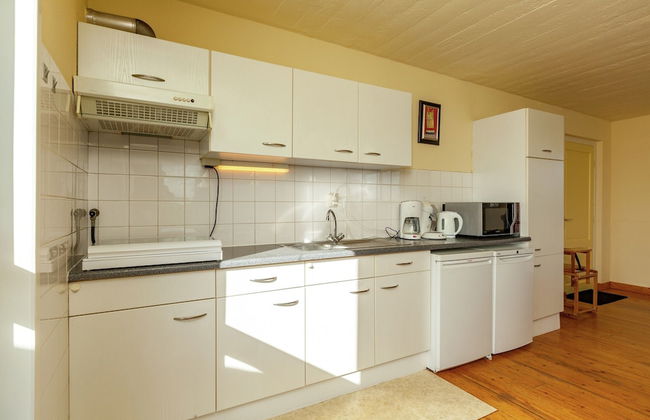 Peaceful Vacation Home With Wide View - Foto 2