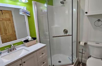 Private Lazy River Pool, 4-bed house, & dock - Foto 23