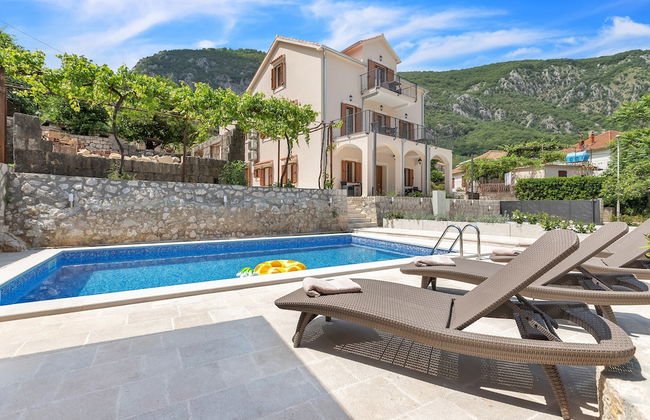 Apartments Mezini 11 - Foto 1