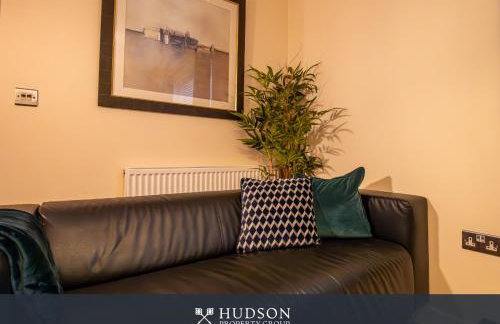 Central Three Bedroom Apartment with Parking - Foto 8