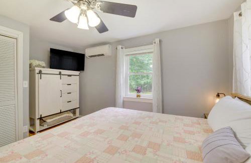 Searsport Paradise with Private Pool and Patio! - Foto 11