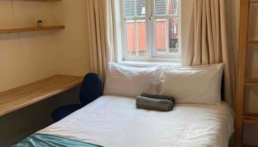 Peaceful 3 BR Flat with A View Near Hospitals-Free Parking - Foto 2