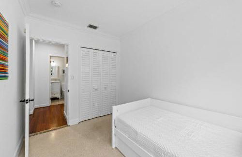 7 Minutes to Beach Saltwater Pool Open Floor Plan - Foto 28