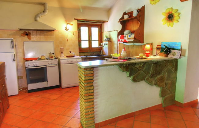 Alluring Farmhouse in Ortignano With Swimming Pool - Foto 20