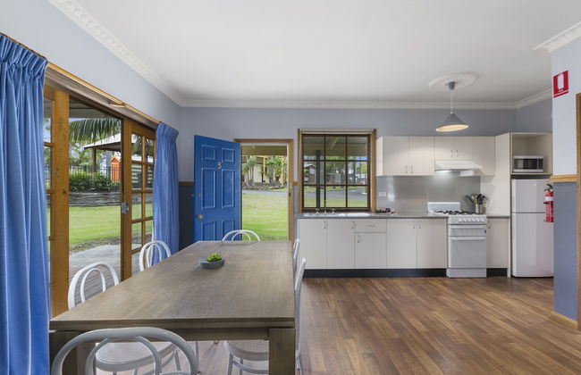 Wairo Beach Holiday Park - Photo 41