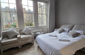 2 Bedroom Sofa bed in livingroom Castle View 1st floor sleeps 6 - Foto 64
