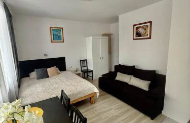 A&Y StudioApartments Galeria Mokotów Modzelewskiego - Foto 1