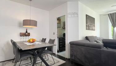 Modern Apartment with Balcony & Parking - Foto 5