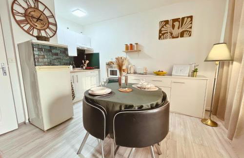 Le Petit Margny - place de parking sécurisée - Your Sweet Loc - Foto 11