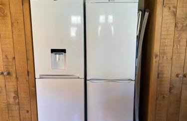 Large, 3 Floors, Quiet, Sleeps 16, 4 Bathrooms, 5 Parking, Semi rural Leicester - Foto 43