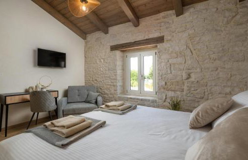 Nice Home In Zminj With Sauna - Photo 6