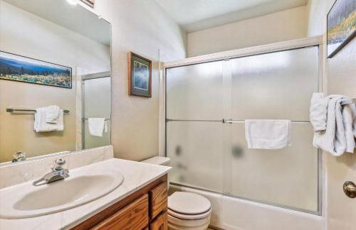 Minutes From Heavenly Valley & Lake Tahoe Beaches - Foto 21