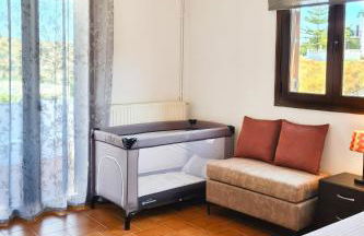 Μονοκατοικία με θέα τη Χώρα - Photo 13