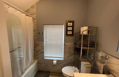 Walk to WP Gate and Free Parking - Foto 23